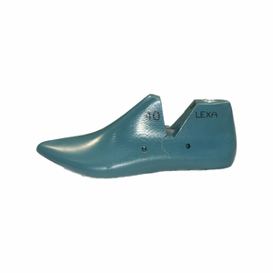 Lexa Soft Pointed-Toe Flat Last