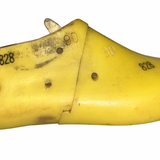 #828 Vintage Men's Dress Shoe Last 9D (damaged)